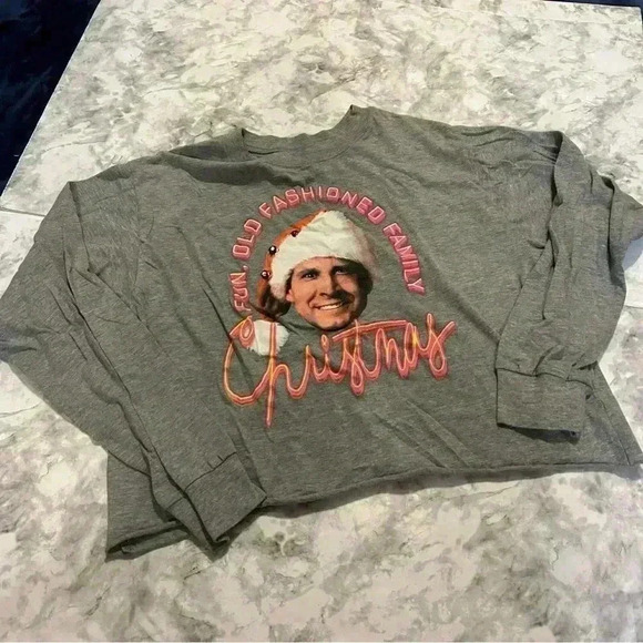 National Lampoon Christmas Vacation Clark Griswold Gray Cropped Shirt Size Large - Picture 1 of 4